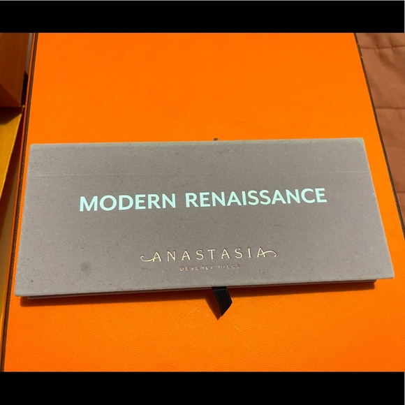 Anastasia Beverly Hills “Modern Renaissance” eyeshadow palette. - Picture 2 of 4